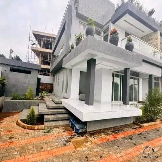 House for sale in Rebero