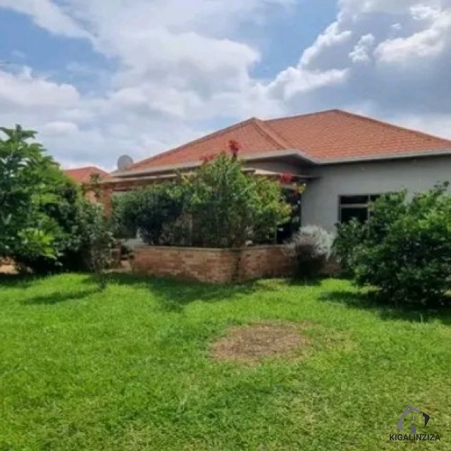 House for sale in Rusororo