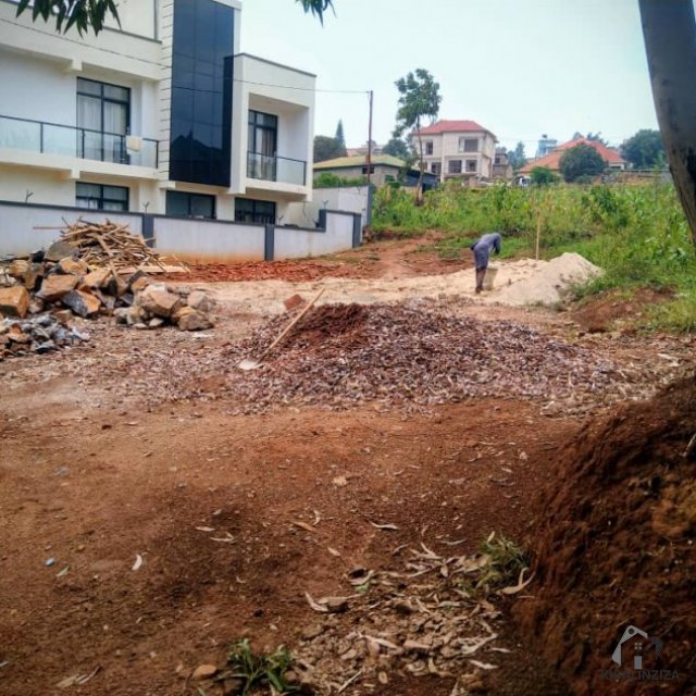 Plot for sale in kicukiro Gahanga 0788579170