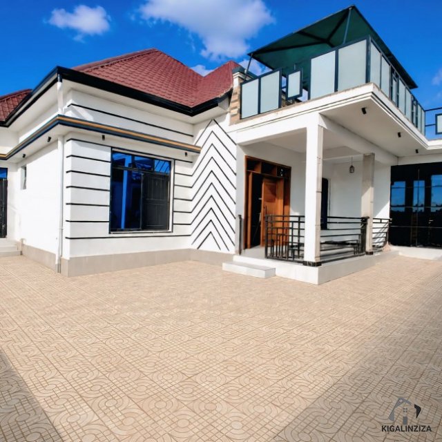 Beautiful House for sale 190,000,000 (Negotiable) Kanombe busanza