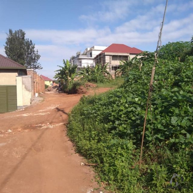 Plot for sale in kicukiro Nyanza 0788579170