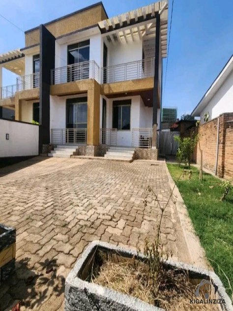 House for rent in Remera