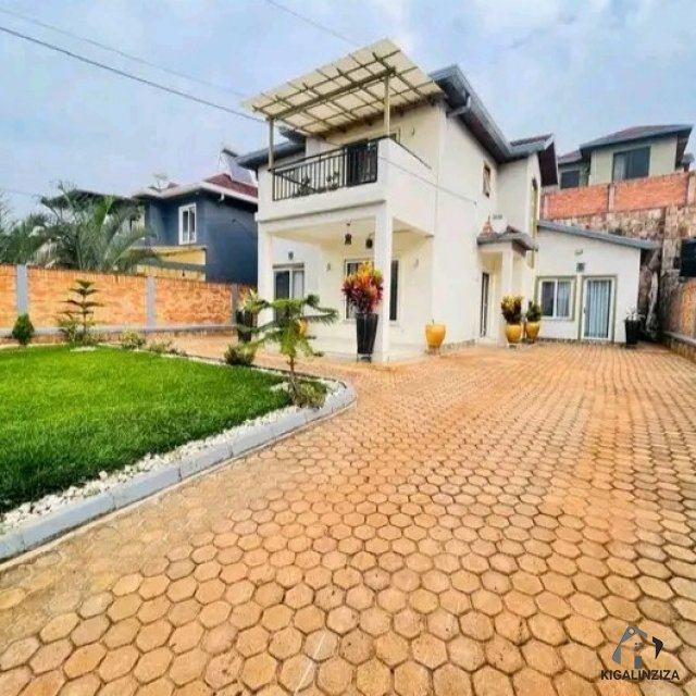 House for rent in Rebero