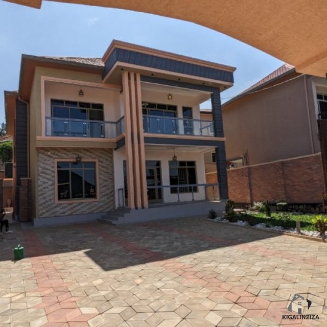 House for  sale in  kigali gacuriro