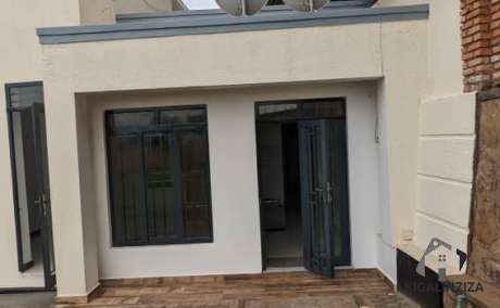 Unfurnished apartment for rent in Kimironko Nayinzira near African leadership University and CMU