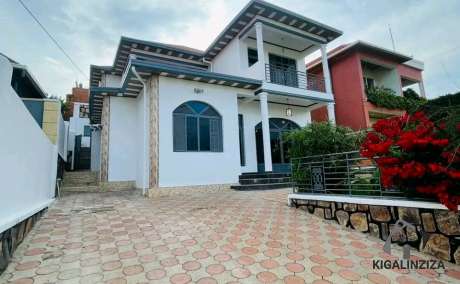 KIBAGABAGA HOUSE FOR SALE IN GOOD LOCATION