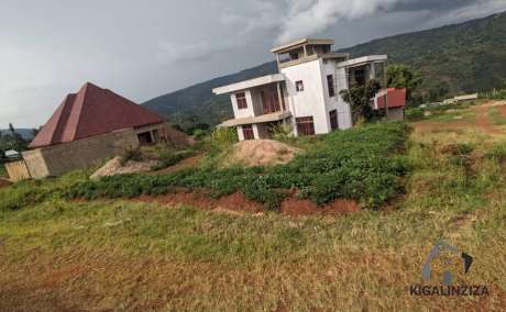 Plot for sale in Kinyinya