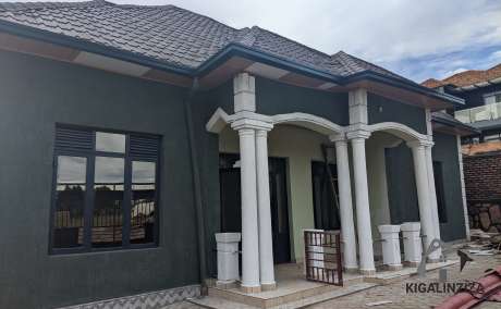 House for sale in Kanombe Busanza