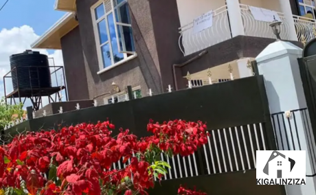 Unfurnished house for rent in Kigali Kimironko