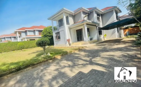 Unfurnished house for rent in Kigali Gacuriro