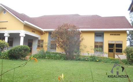 Beautiful house for sale in Kigali kibagabaga