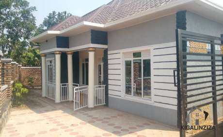 Beautiful house for sale in Kigali kanombe Busanza