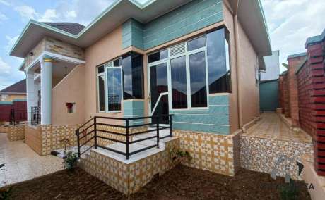 House for sale in Kanombe Busanza