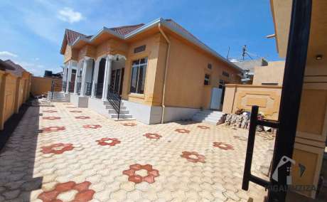 House for sale in Kigali Rubirizi