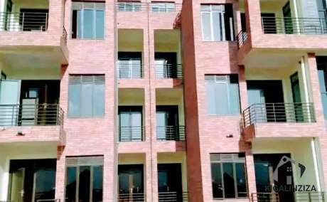 Unfurnished apartment for rent in Rebero