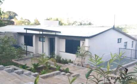 Unfurnished House for rent in Kiyovu
