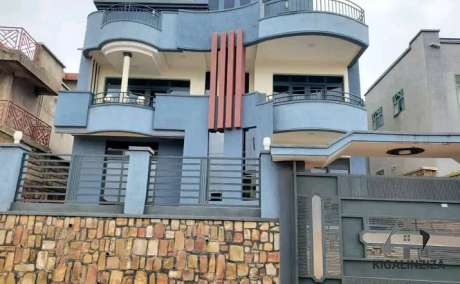 House for rent in Rebero