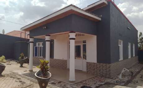 House for rent in Rebero