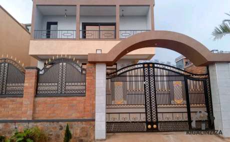 Unfurnished house for rent in kimironko near ALU