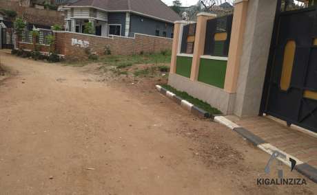 Plot for sale in kicukiro Kabeza 0788579170