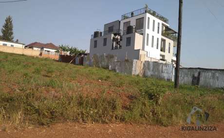 Plot for sale in kicukiro karembure0788579170