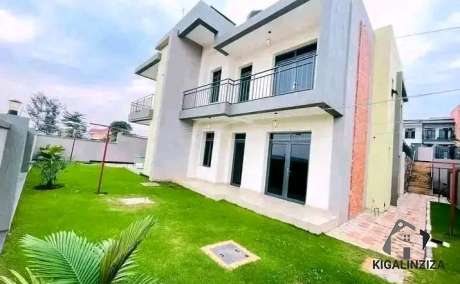 Unfurnished 2 bedrooms apartment for rent in kimironko